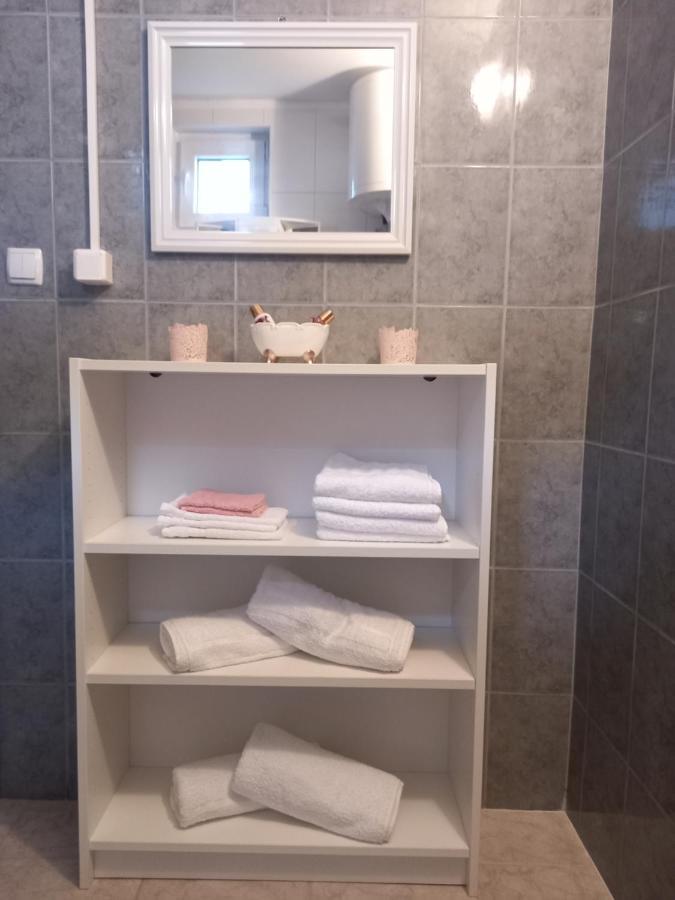 Guest House Studio Apartman Marina - With Jacuzzi, Free Parking, Pet Friendly كارلوفاتش المظهر الخارجي الصورة