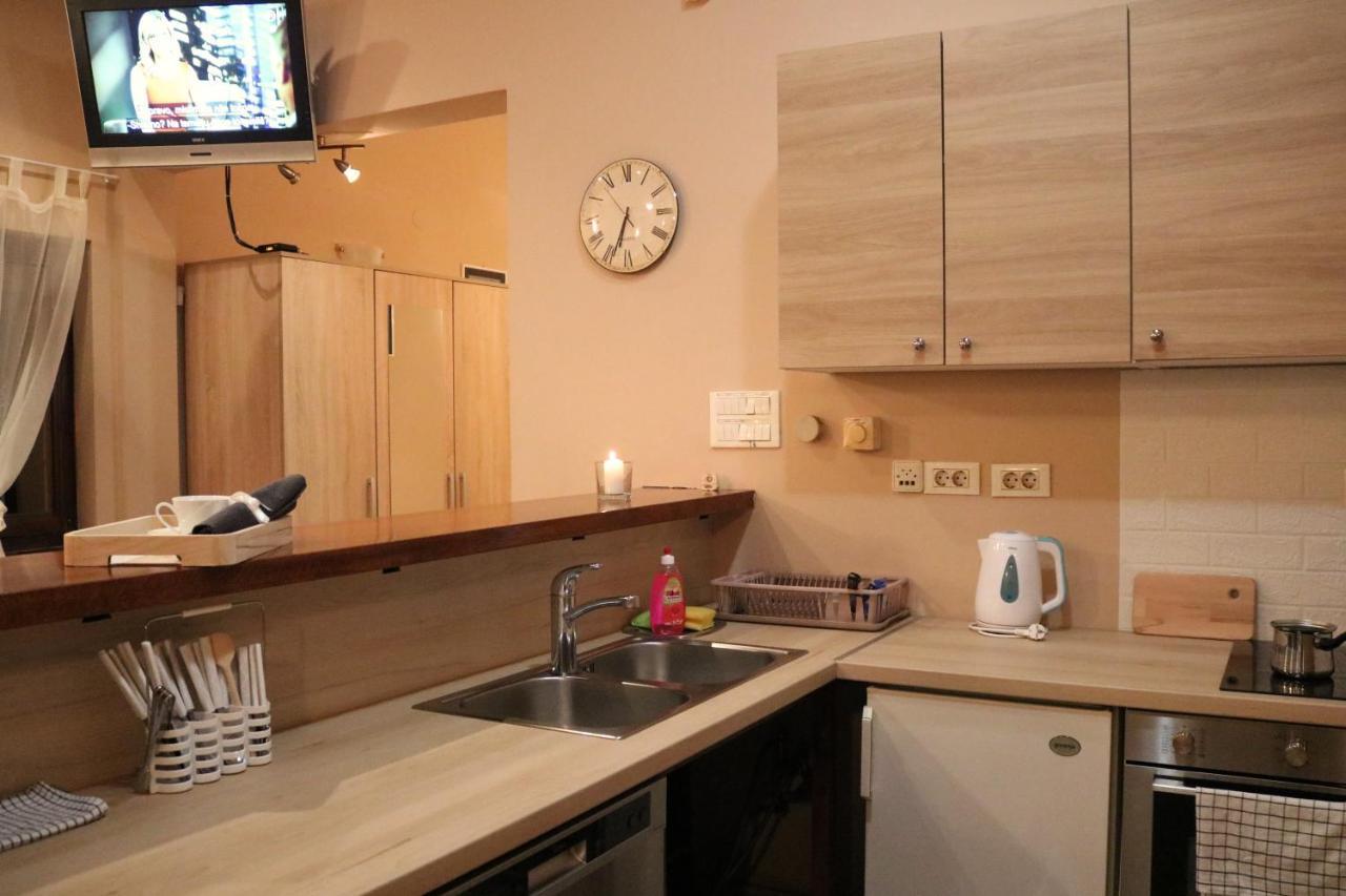 Guest House Studio Apartman Marina - With Jacuzzi, Free Parking, Pet Friendly كارلوفاتش المظهر الخارجي الصورة
