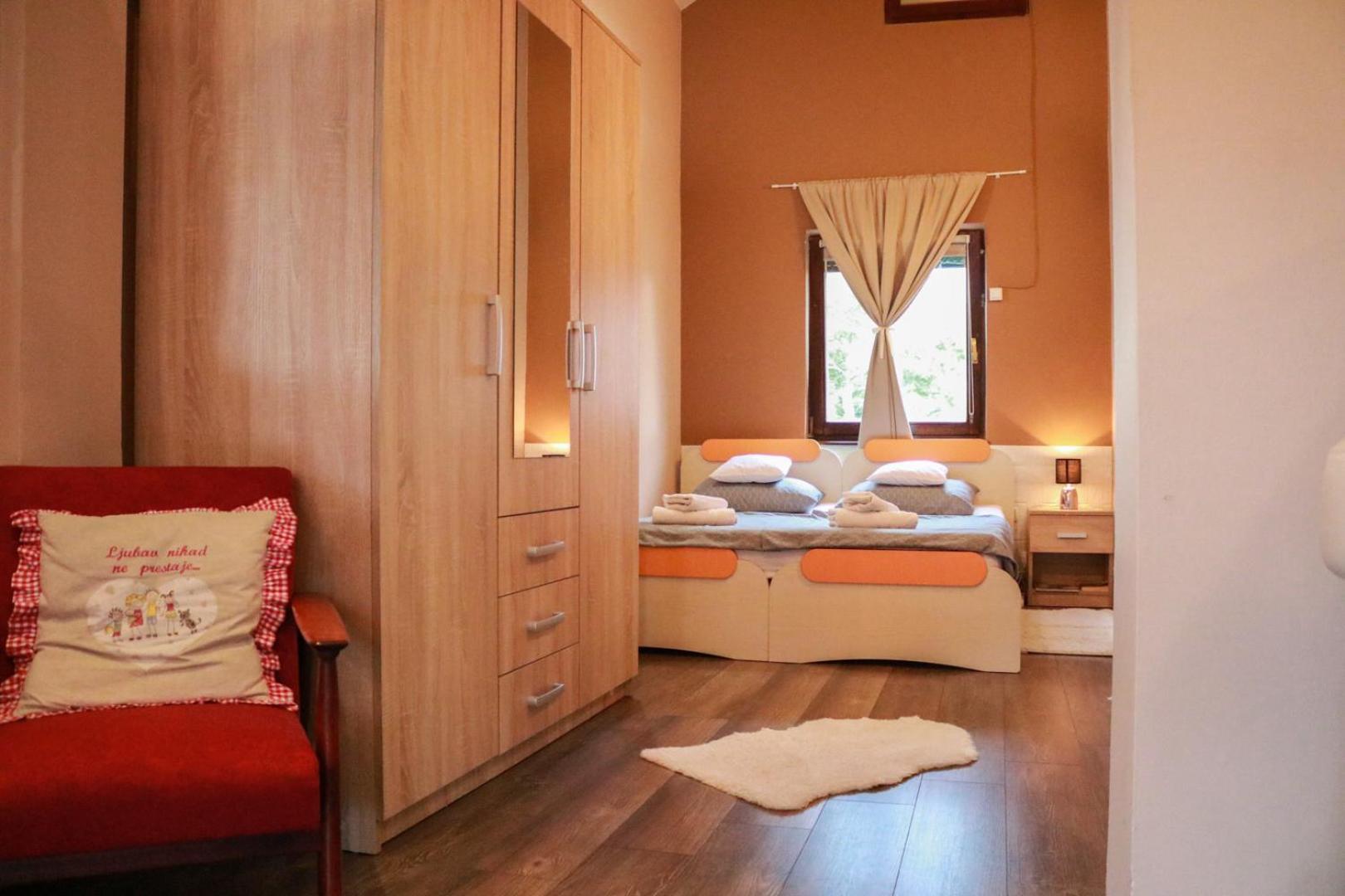 Guest House Studio Apartman Marina - With Jacuzzi, Free Parking, Pet Friendly كارلوفاتش المظهر الخارجي الصورة